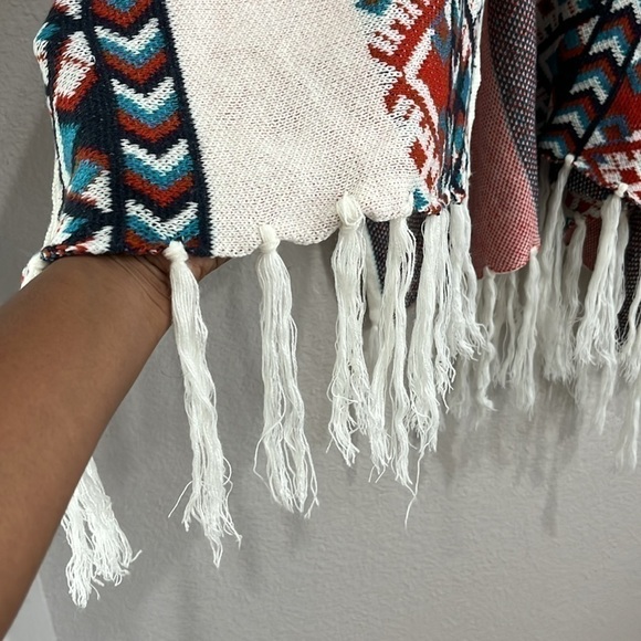 Southern Stitch ETHNIC STYLED KNITTED CARDIGAN SWEATER | HIPPIE PONCHO One SIZE - Picture 3 of 9